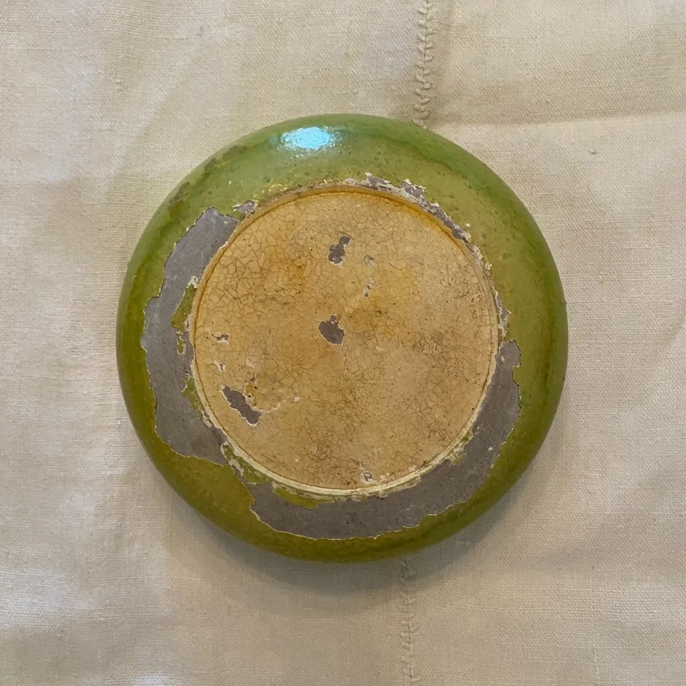 Vintage 1950’s floral green Japan painted paper mache lidded box-Dresser Jewelry